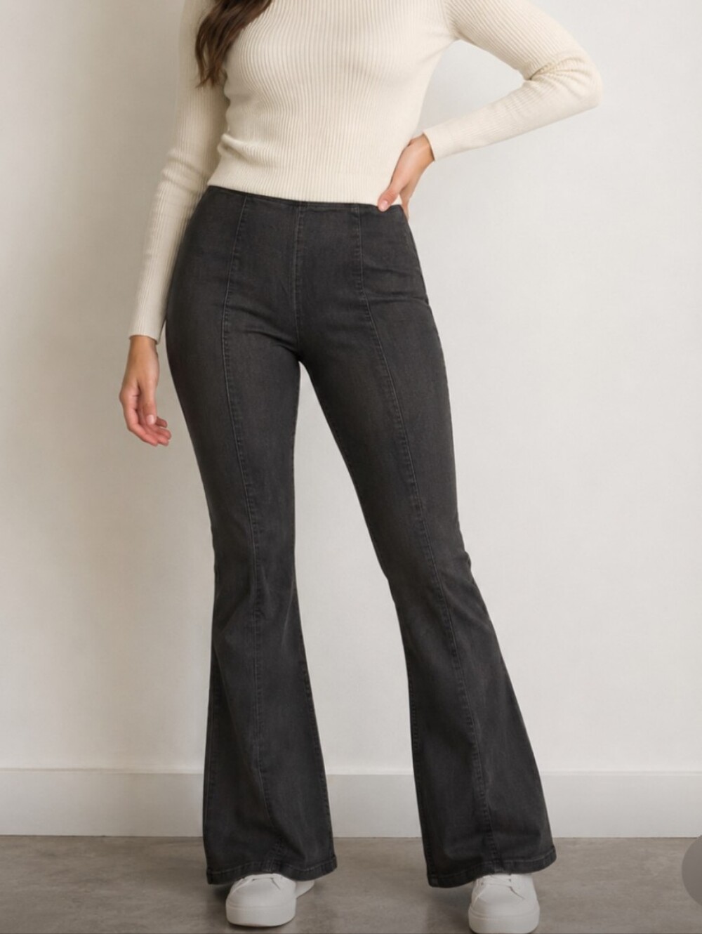 We the Free Women's High-Rise Flared Jeans Black Pullover elastic Waist 28.